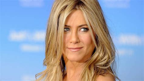 pictures of jennifer aniston nude|Jennifer Aniston poses topless in jaw